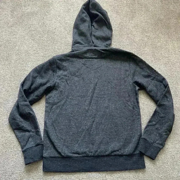 Old Navy Gender-Neutral Pullover Hoodie for Adults - Picture 4 of 4